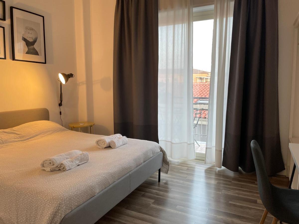 Bed and Breakfast La Dimora Delle Muse Catania Exterior foto